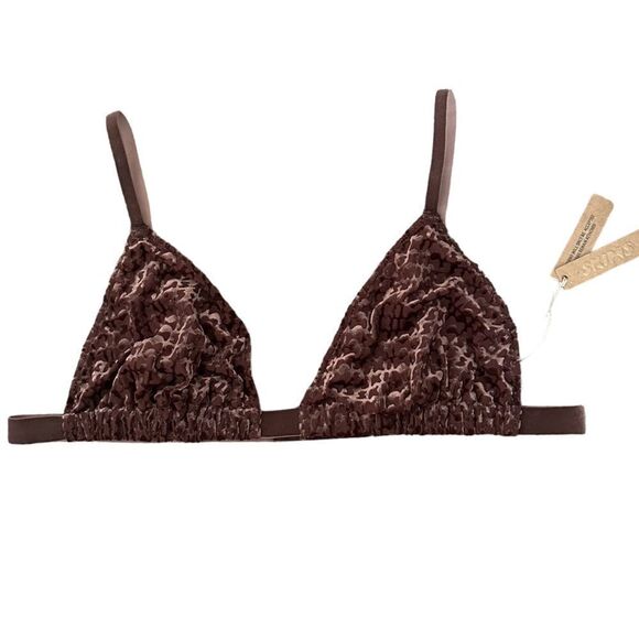 NWT SKIMS Wireless Velvet Skims Logo Triangle Bralette In Chestnut Brown Bra - Picture 5 of 8